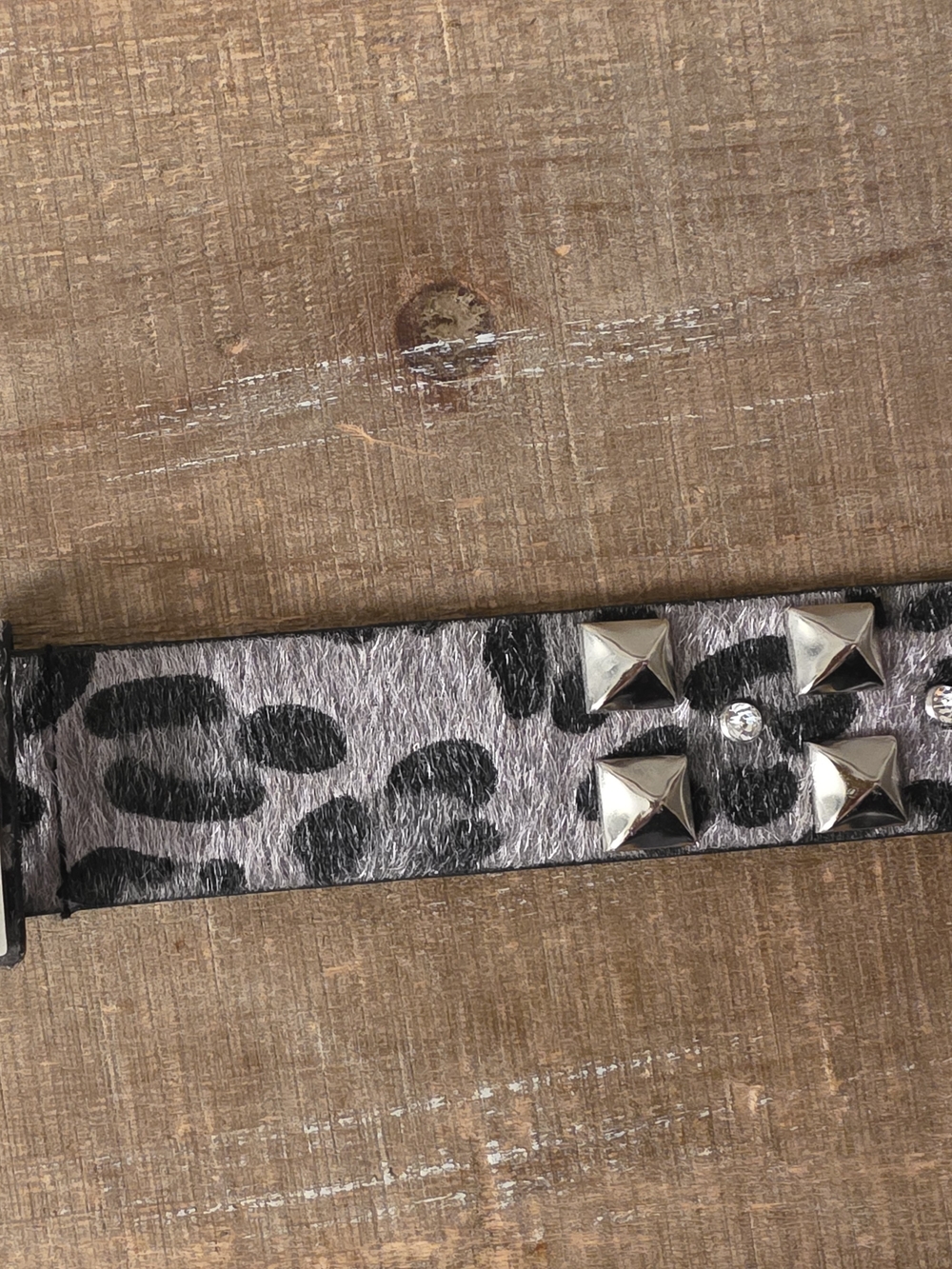 GUESS Women's Grey Leopard Rhinestone Studded Belt - Picture 3 of 6